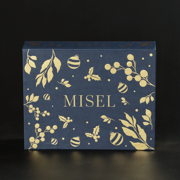 Magnetic book-shaped hard box with Christmas design elements